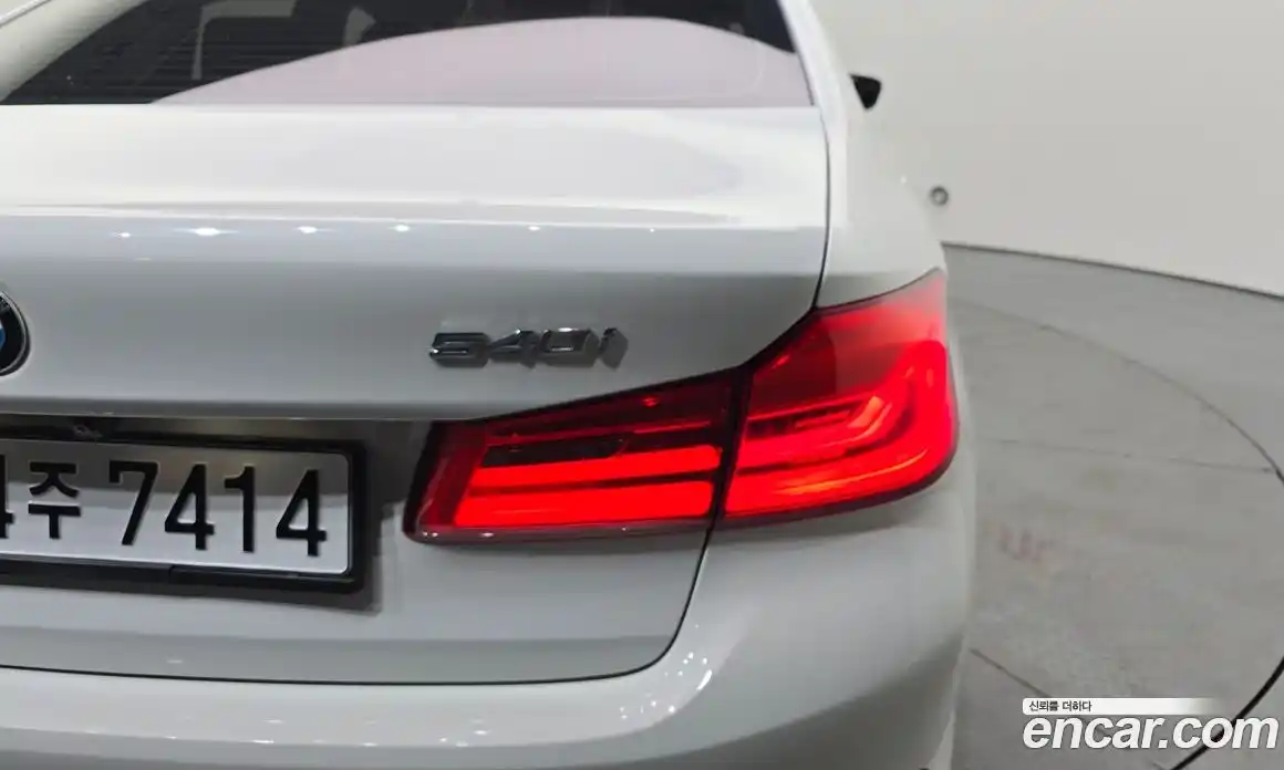 BMW 5-Series 2018 3.0 гидро в Москве № 1401413, фото 9