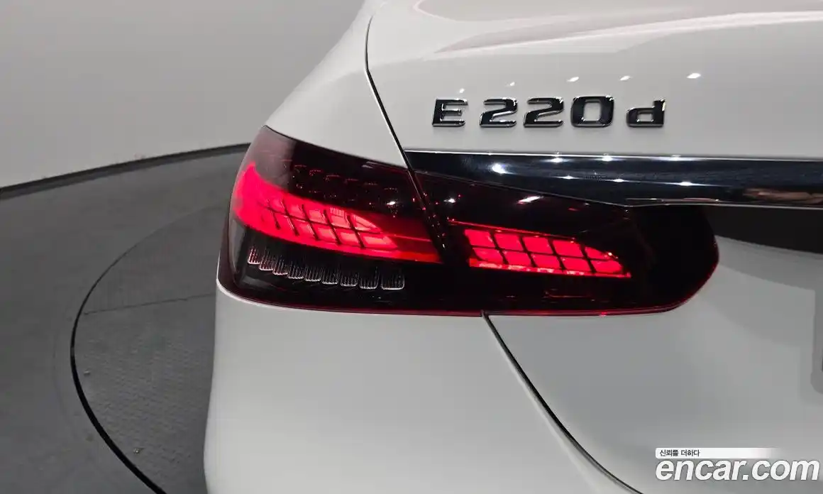 Mercedes-Benz E-Class 2023 1.9 гидро в Москве № 1403411, фото 8