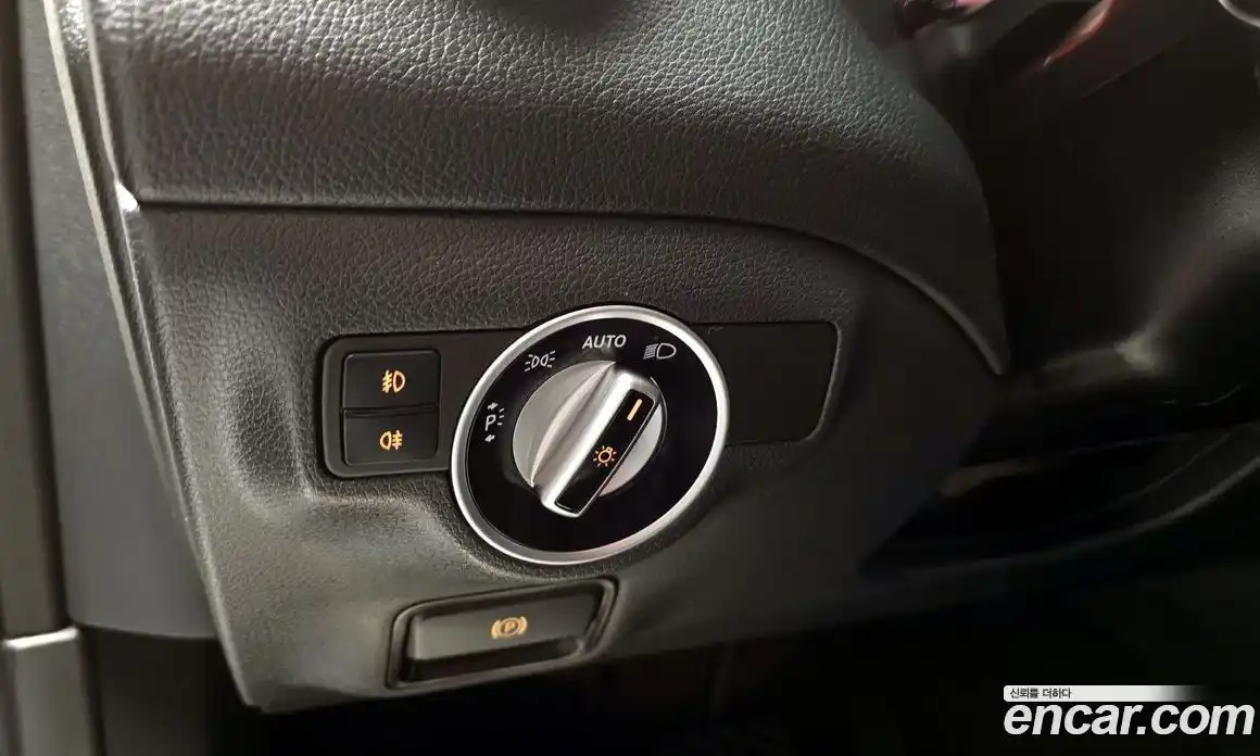 Mercedes-Benz GLA-Class 2018 2.0 гидро в Москве № 1403490, фото 28