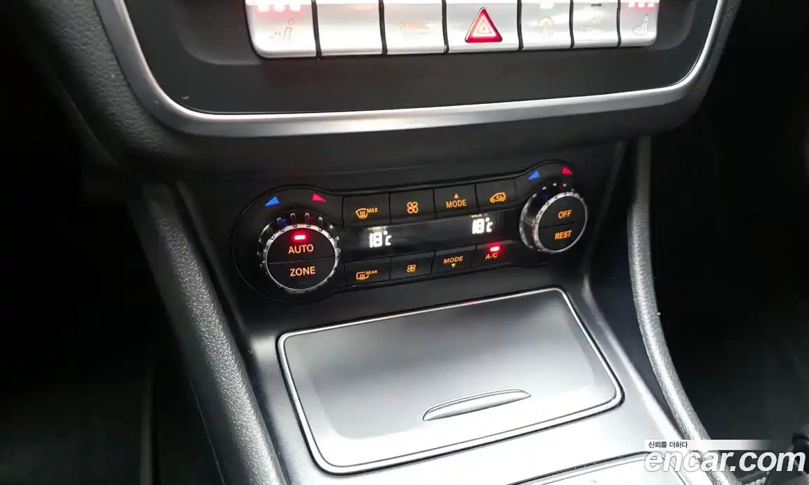 Mercedes-Benz GLA-Class 2018 2.0 гидро в Москве № 1403490, фото 30
