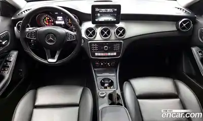 Mercedes-Benz GLA-Class 2018 2.0 гидро в Москве № 1403490, миниатюра 10