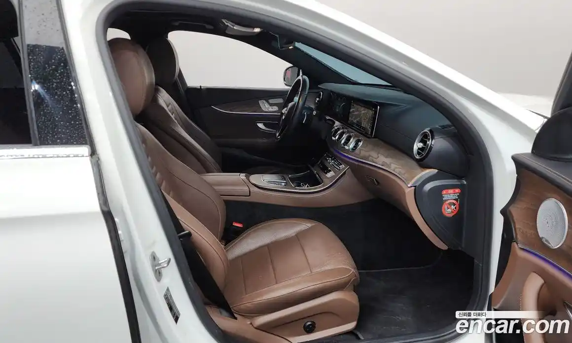 Mercedes-Benz E-Class 2020 2.0 гидро в Москве № 1403928, фото 16