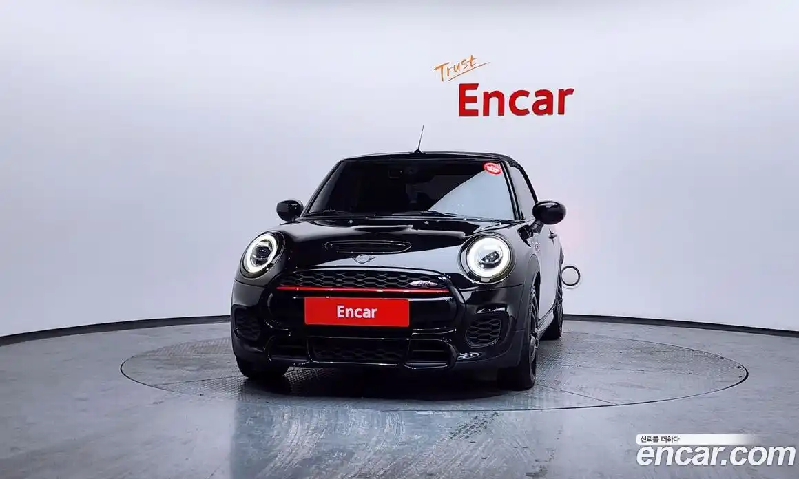 Mini Cooper Convertible 2020 2.0 гидро в Москве № 1405197, фото 3