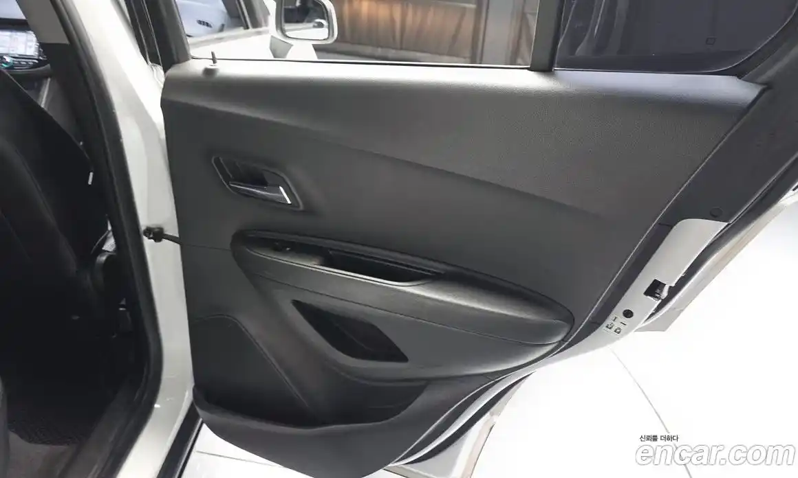 Chevrolet Trax 2017 1.4 гидро в Москве № 1419652, фото 15