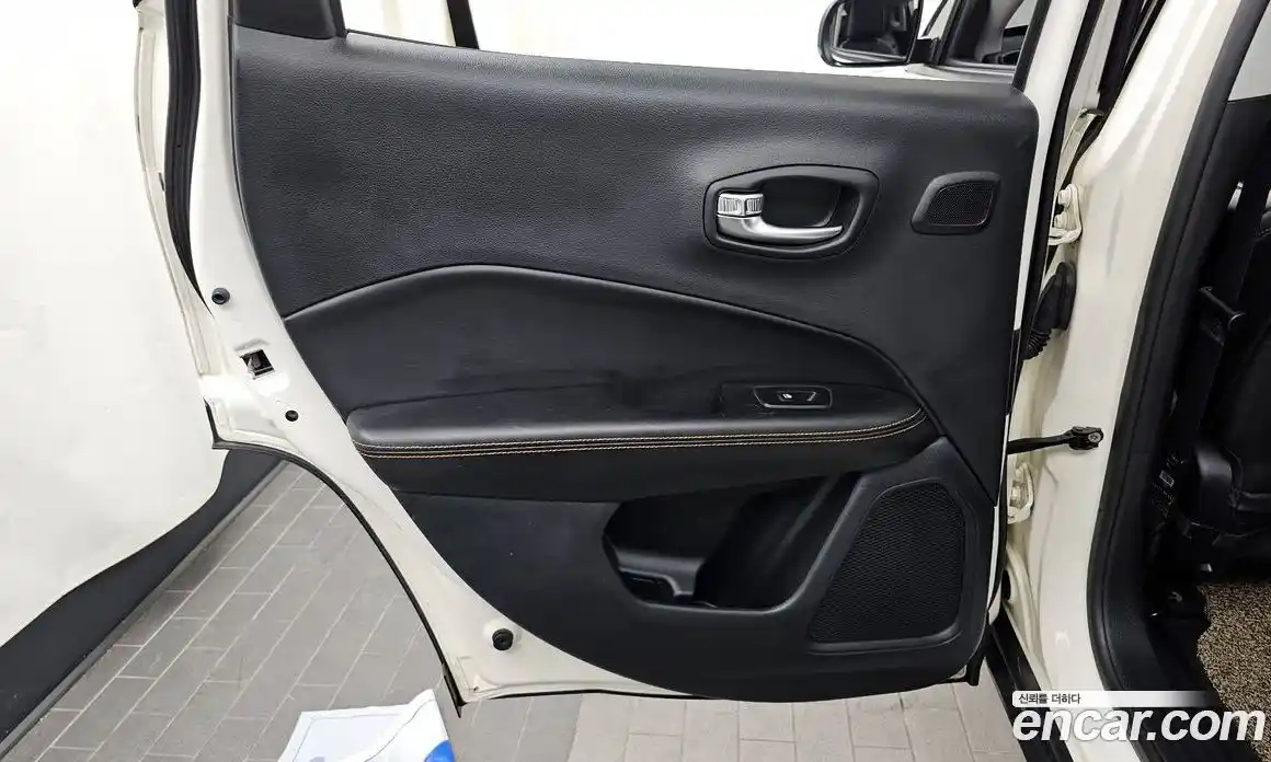 Jeep Compass 2019 2.4 гидро в Москве № 1424398, фото 15