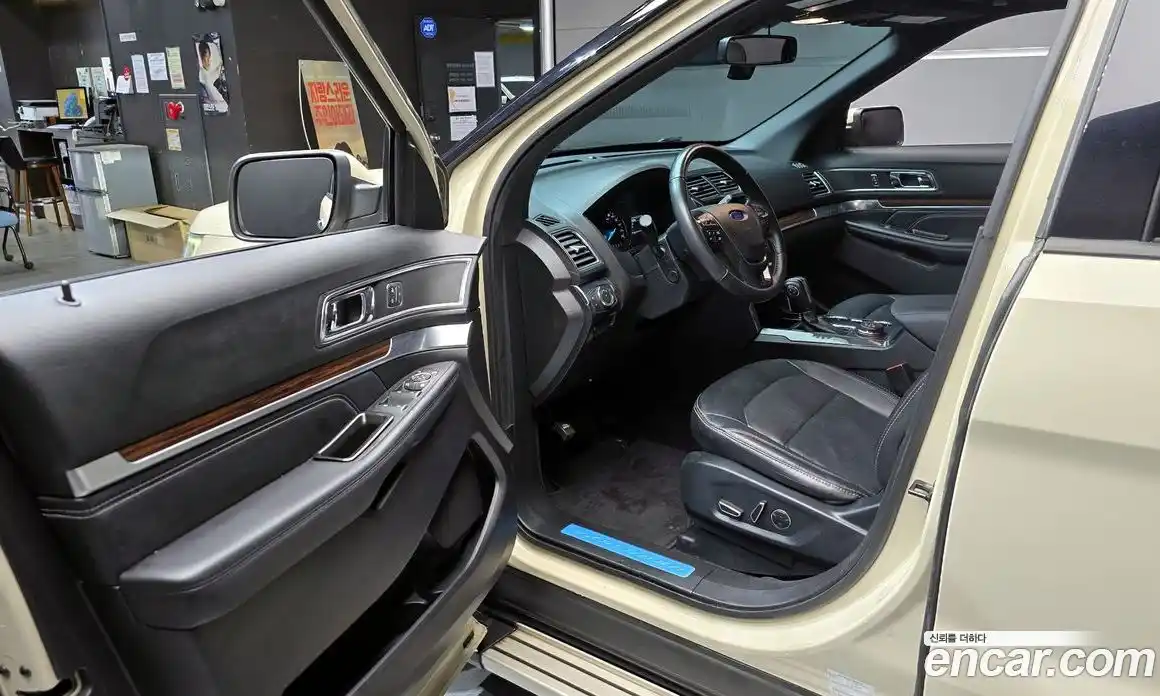 Ford Explorer 2018 2.3 гидро в Москве № 1424739, фото 13