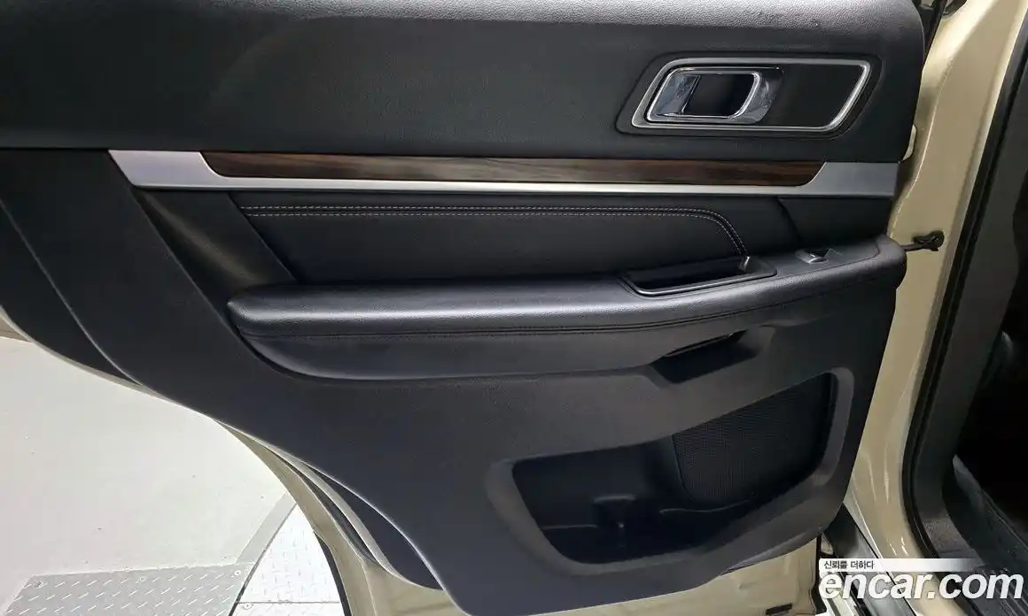 Ford Explorer 2018 2.3 гидро в Москве № 1424739, фото 15