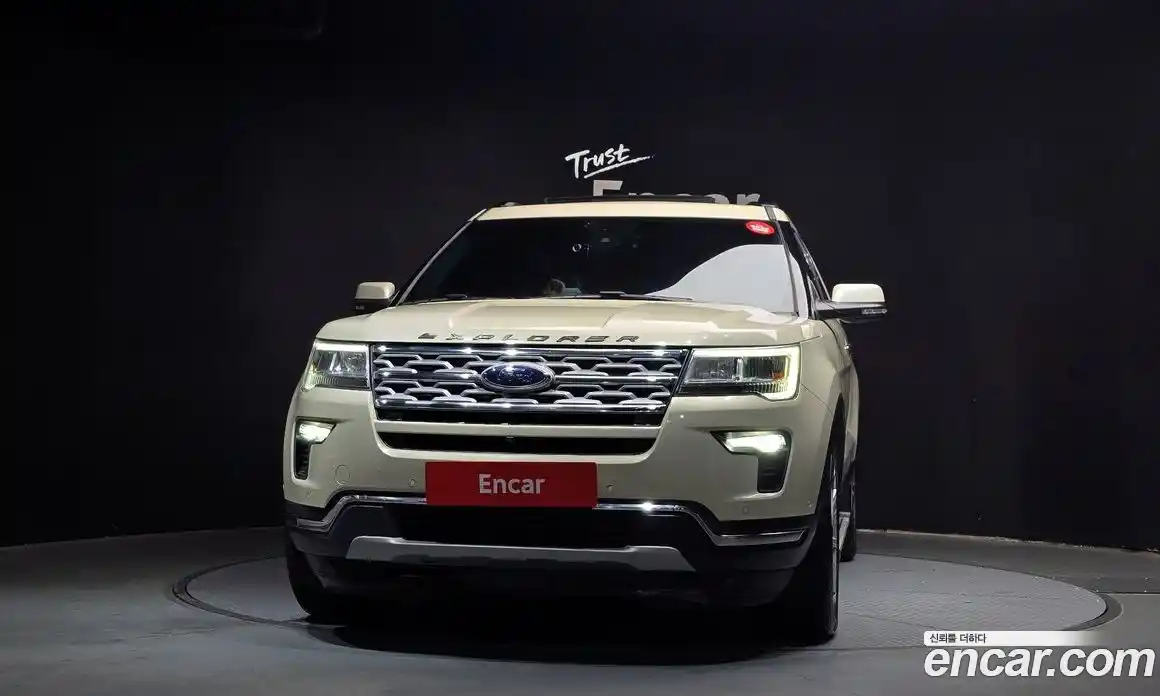 Ford Explorer 2018 2.3 гидро в Москве № 1424739, фото 3