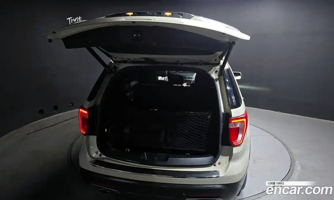 Ford Explorer 2018 2.3 гидро в Москве № 1424739, фото 32