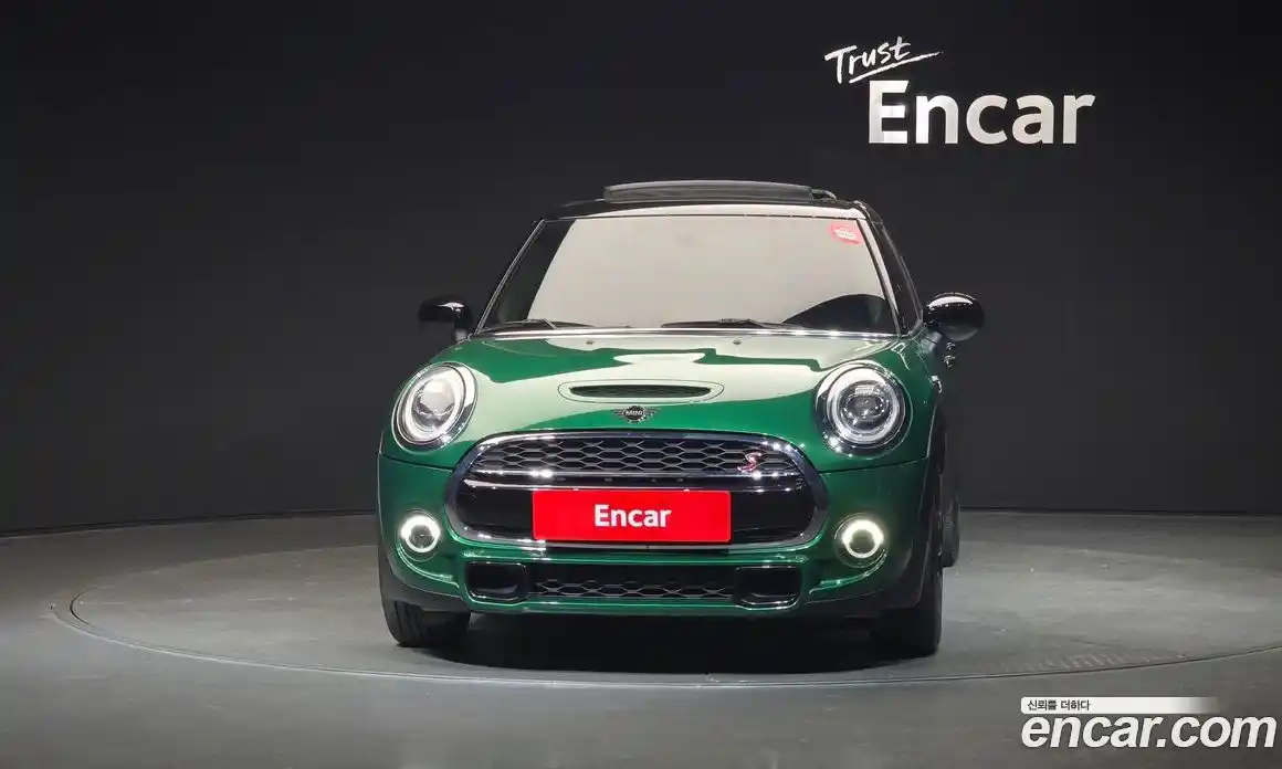 Mini Cooper 2020 2.0 гидро в Москве № 145434, фото 3