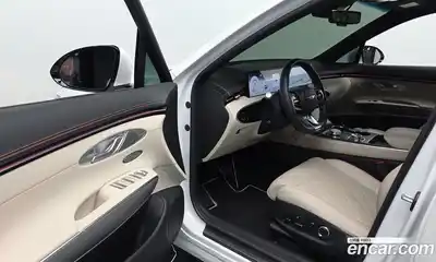 Genesis GV70 2024 2.5 гидро в Москве № 1538847, миниатюра 12