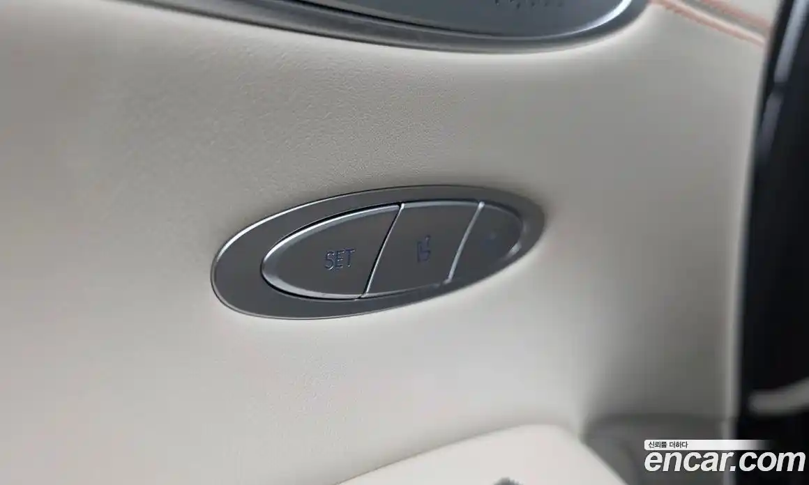 Genesis GV70 2024 2.5 гидро в Москве № 1538847, фото 28