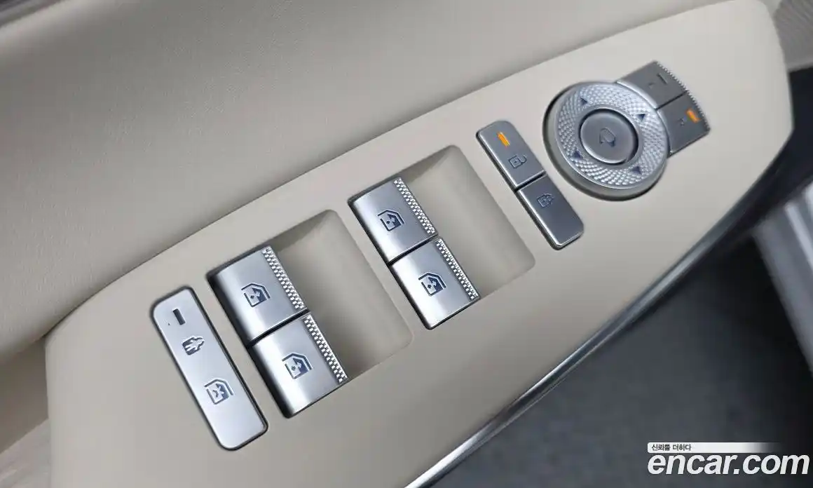 Genesis GV70 2024 2.5 гидро в Москве № 1538847, фото 30