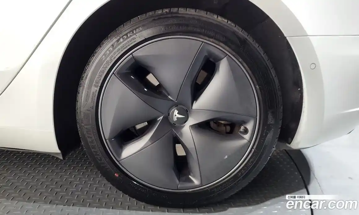 Tesla Model 3 2020 0.1 гидро, фото 7