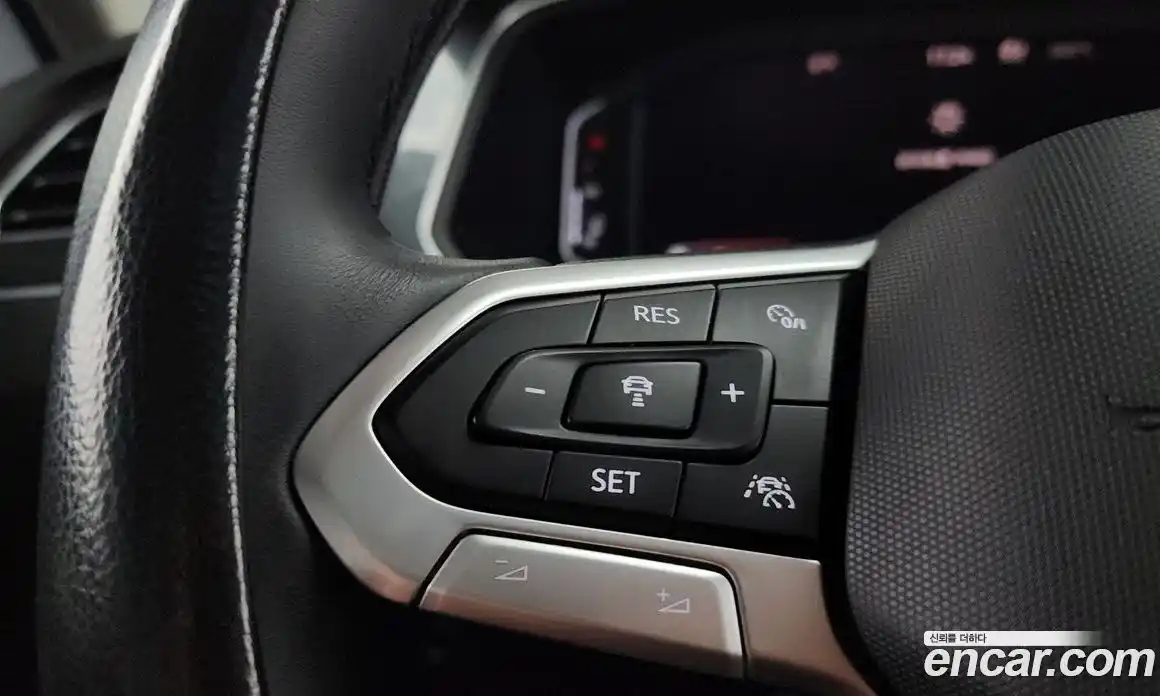 Volkswagen Tiguan 2022 2.0 гидро в Москве № 1549161, фото 32