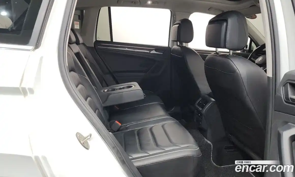 Volkswagen Tiguan 2022 2.0 гидро в Москве № 1549161, фото 33