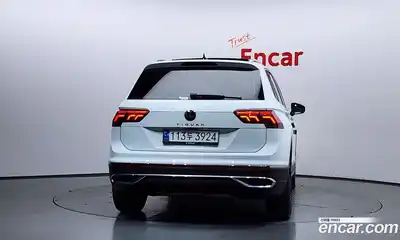 Volkswagen Tiguan 2022 2.0 гидро в Москве № 1549161, миниатюра 4