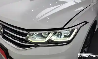 Volkswagen Tiguan 2022 2.0 гидро в Москве № 1549161, миниатюра 8
