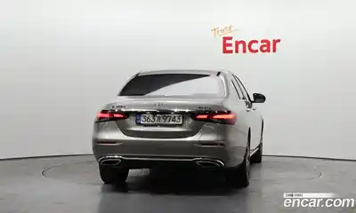 Mercedes-Benz E-Class 2021 2.0 гидро в Москве, миниатюра 4