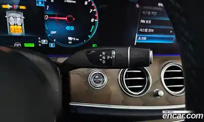 Mercedes-Benz E-Class 2021 2.0 гидро в Москве, миниатюра 9