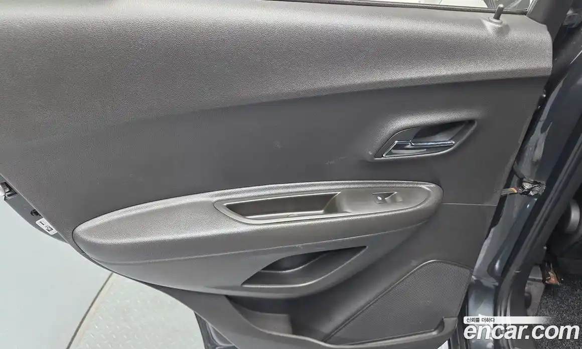 Chevrolet Trax 2017 1.4 гидро в Москве № 1614365, фото 15