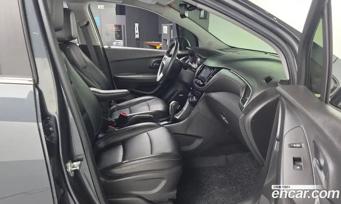 Chevrolet Trax 2017 1.4 гидро в Москве № 1614365, фото 17