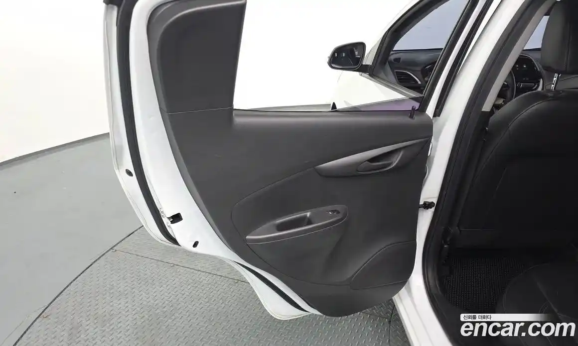 Chevrolet Spark 2018 1.0 гидро в Москве, фото 15