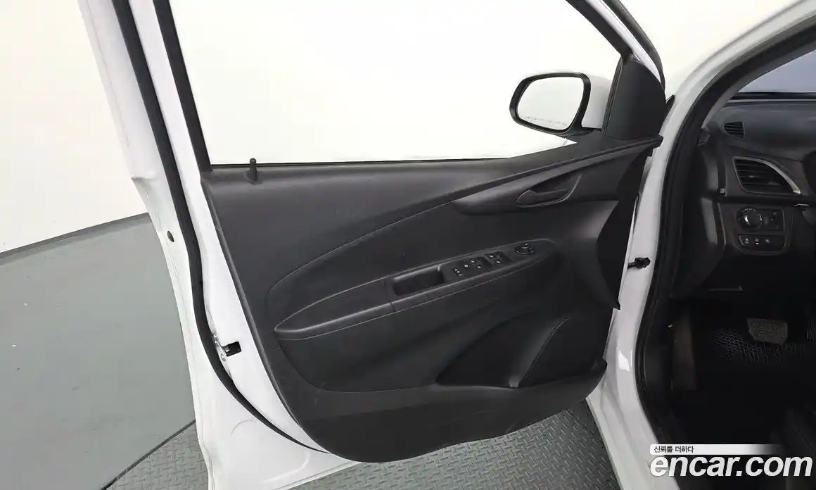 Chevrolet Spark 2018 1.0 гидро в Москве, фото 28