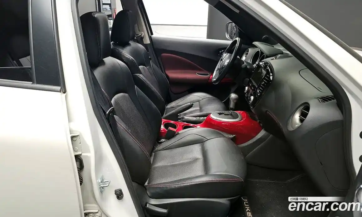 Nissan Juke 2017 1.6 гидро в Москве № 1618535, фото 13