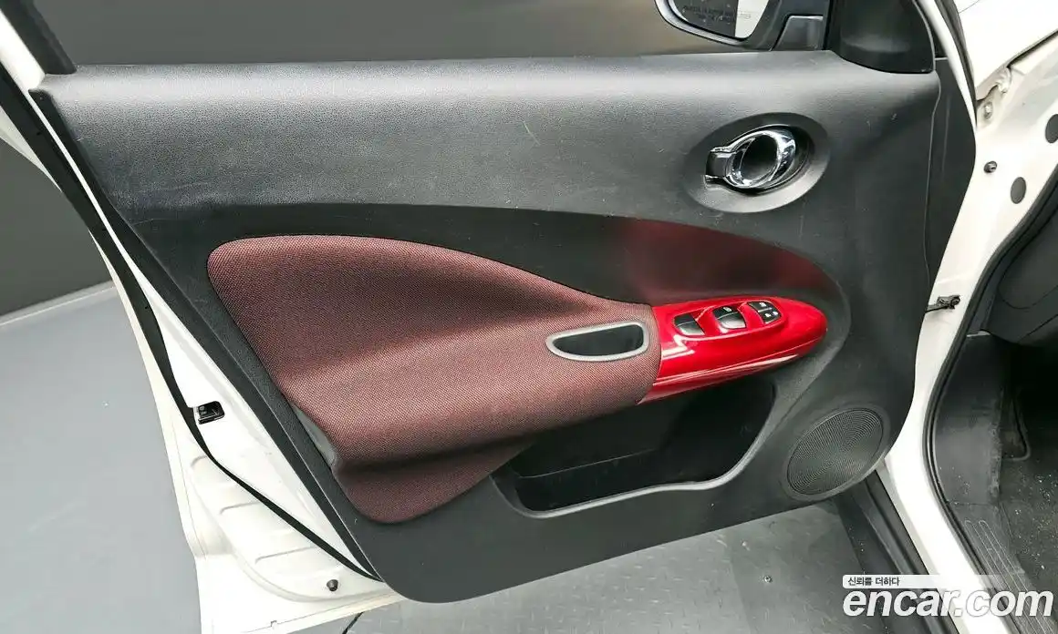 Nissan Juke 2017 1.6 гидро в Москве № 1618535, фото 14