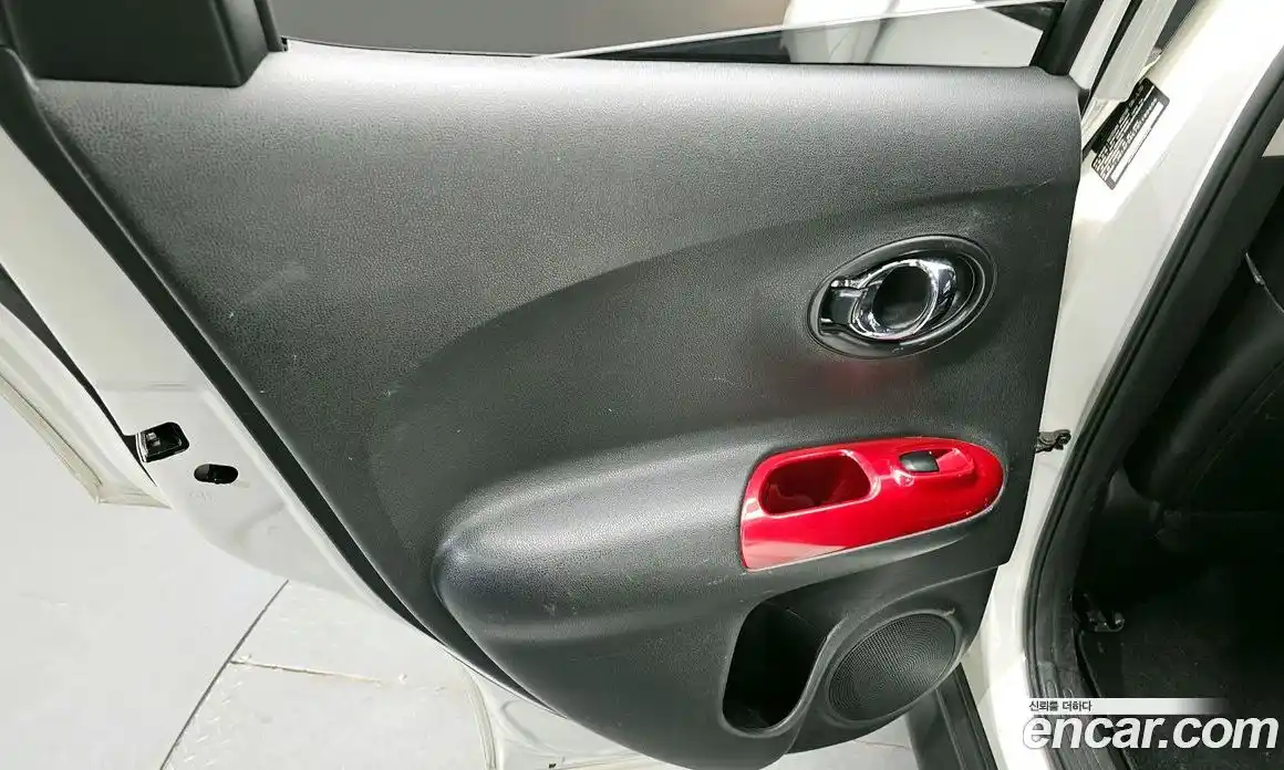Nissan Juke 2017 1.6 гидро в Москве № 1618535, фото 15