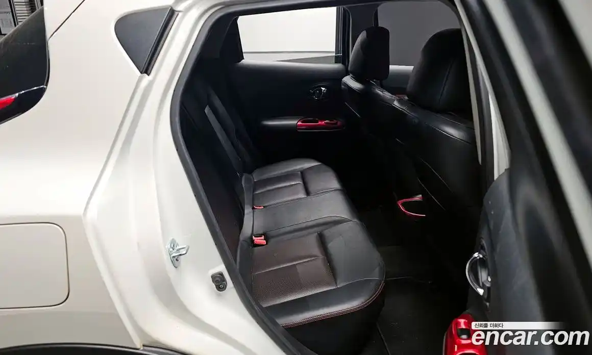 Nissan Juke 2017 1.6 гидро в Москве № 1618535, фото 17