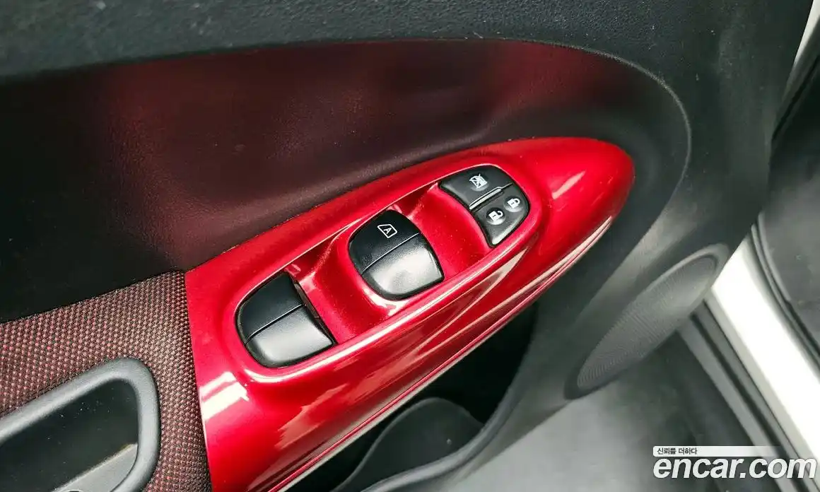 Nissan Juke 2017 1.6 гидро в Москве № 1618535, фото 28