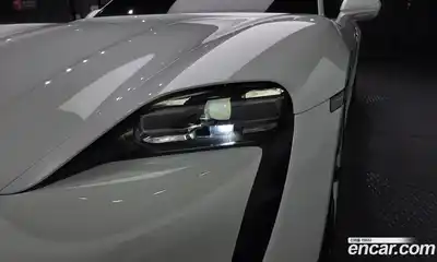 Porsche Taycan 2023 0.1 гидро в Москве № 1618922, миниатюра 8