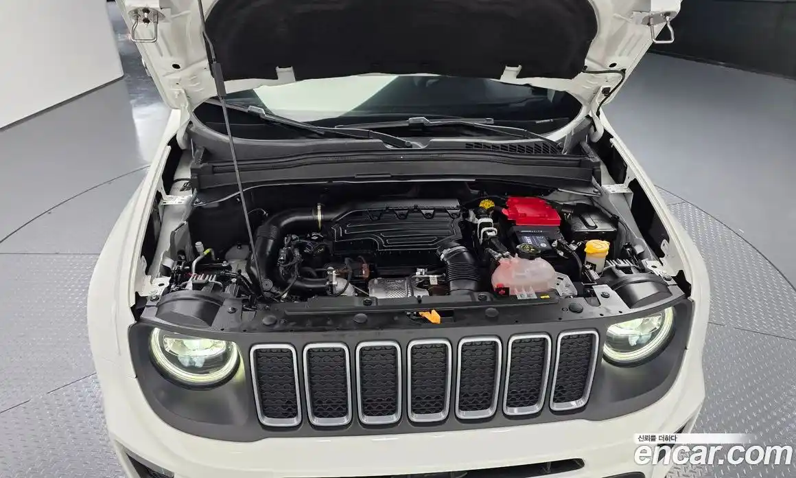 Jeep Renegade 2023 1.3 гидро в Москве № 1623791, фото 6