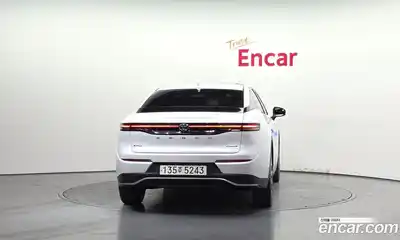 Toyota Crown 2023 2.5 гидро в Москве № 1624325, миниатюра 4