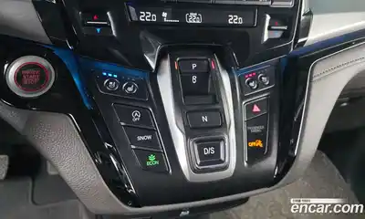 Honda Odyssey 2019 3.5 гидро в Москве № 1624548, миниатюра 12