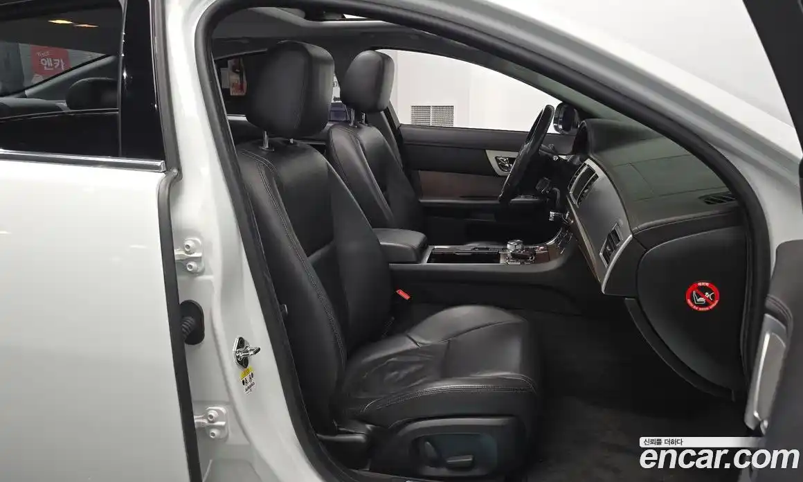 Jaguar XF 2014 2.0 гидро в Москве № 1625535, фото 17