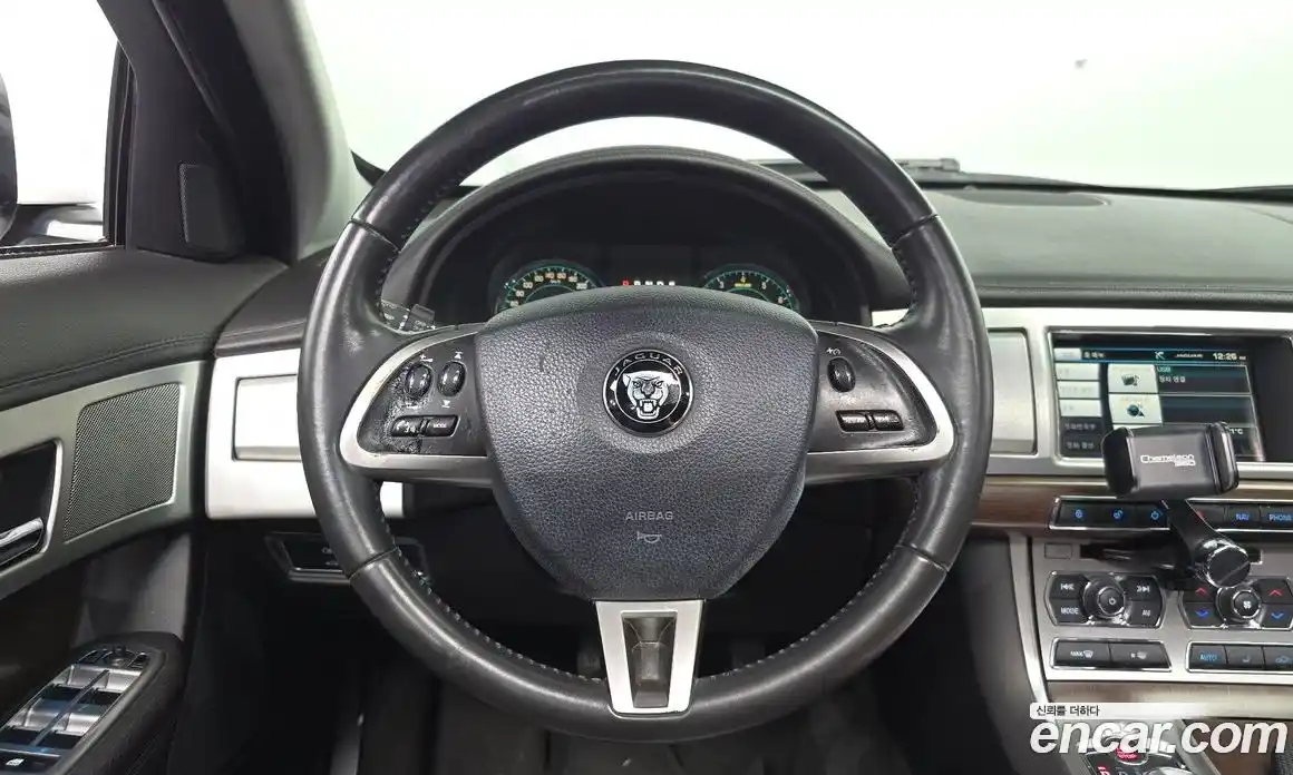 Jaguar XF 2014 2.0 гидро в Москве № 1625535, фото 19