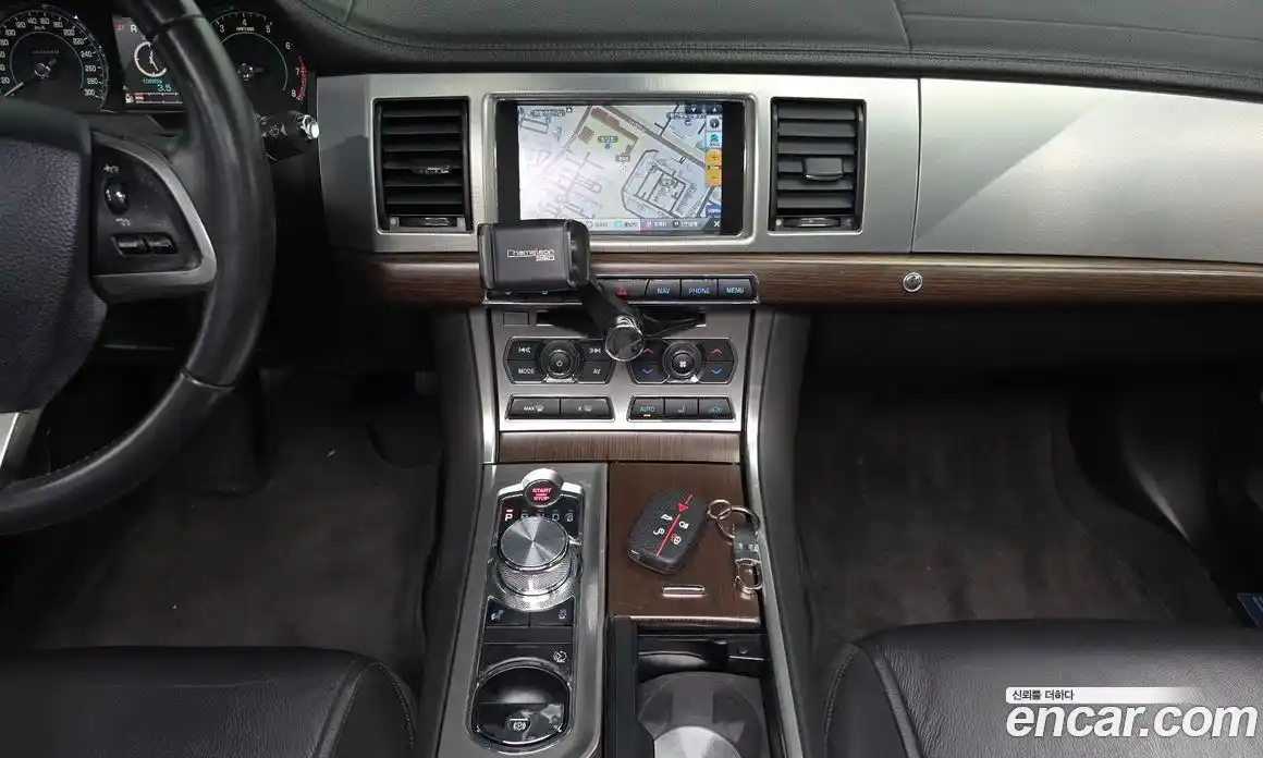 Jaguar XF 2014 2.0 гидро в Москве № 1625535, фото 21