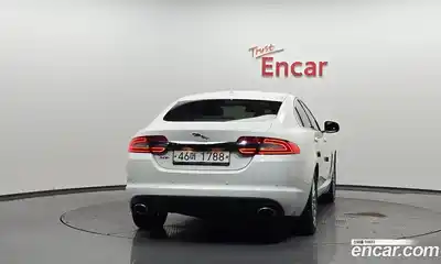 Jaguar XF 2014 2.0 гидро в Москве № 1625535, миниатюра 4