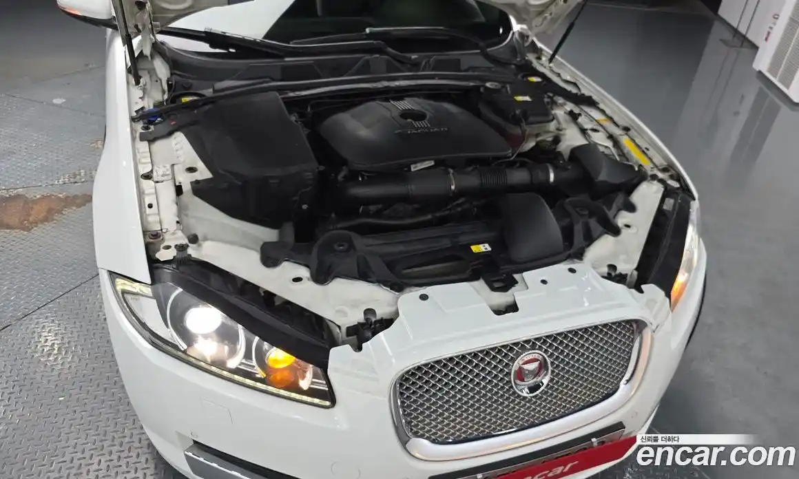 Jaguar XF 2014 2.0 гидро в Москве № 1625535, фото 6