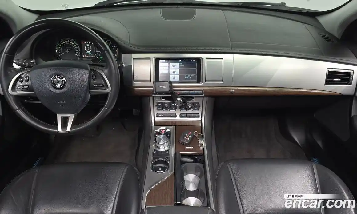 Jaguar XF 2014 2.0 гидро в Москве № 1625535, фото 10