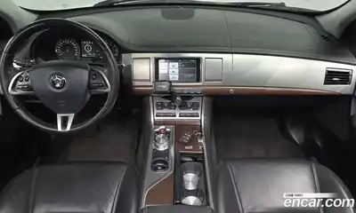 Jaguar XF 2014 2.0 гидро в Москве № 1625535, миниатюра 10