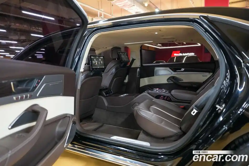 Audi A8 2011 6.3 гидро в Москве № 164082, фото 18