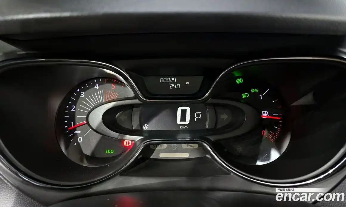 Renault QM3 2016 1.5 гидро в Москве № 1688370, фото 11