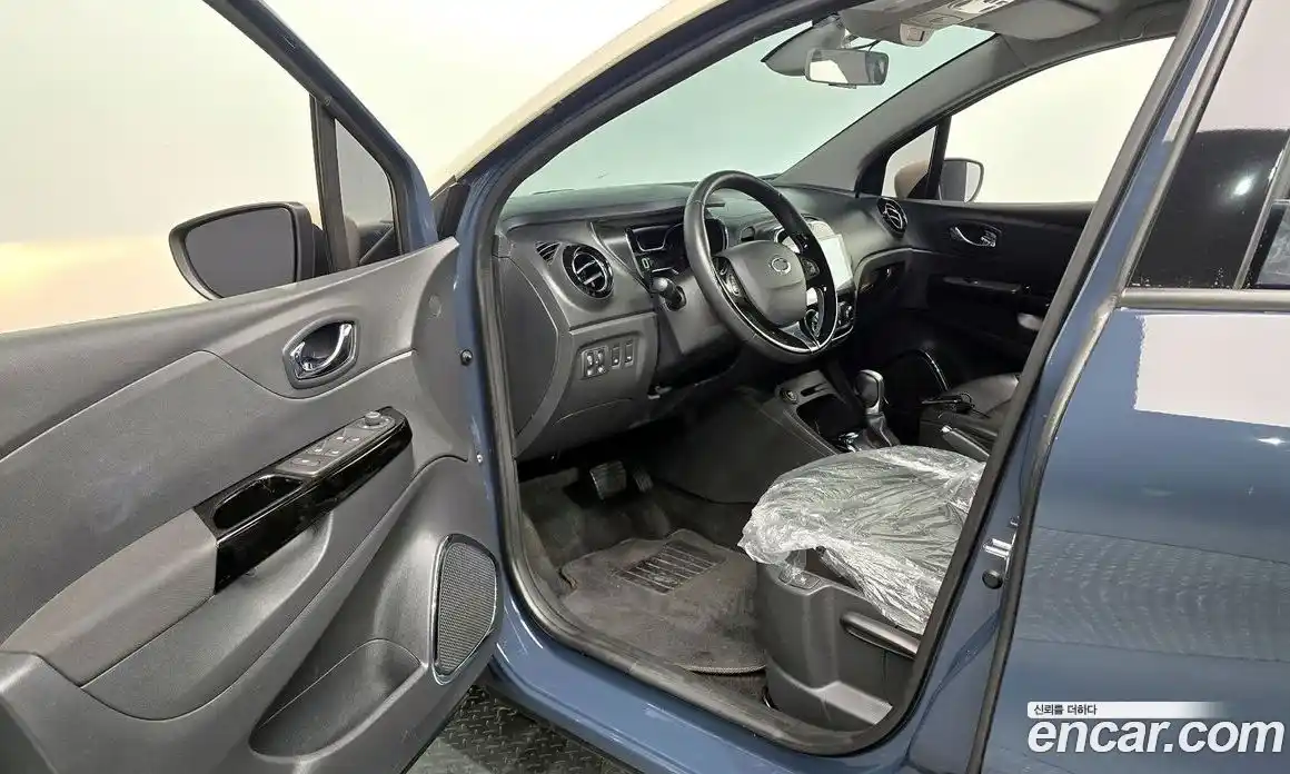 Renault QM3 2016 1.5 гидро в Москве № 1688370, фото 13