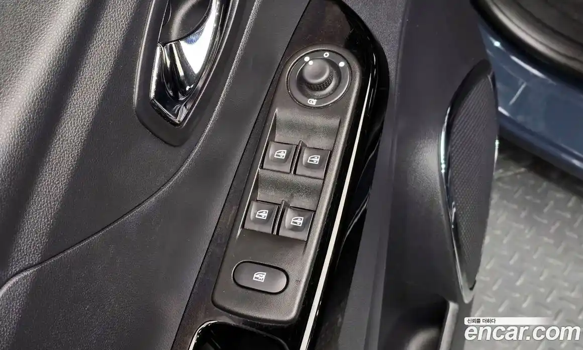 Renault QM3 2016 1.5 гидро в Москве № 1688370, фото 24