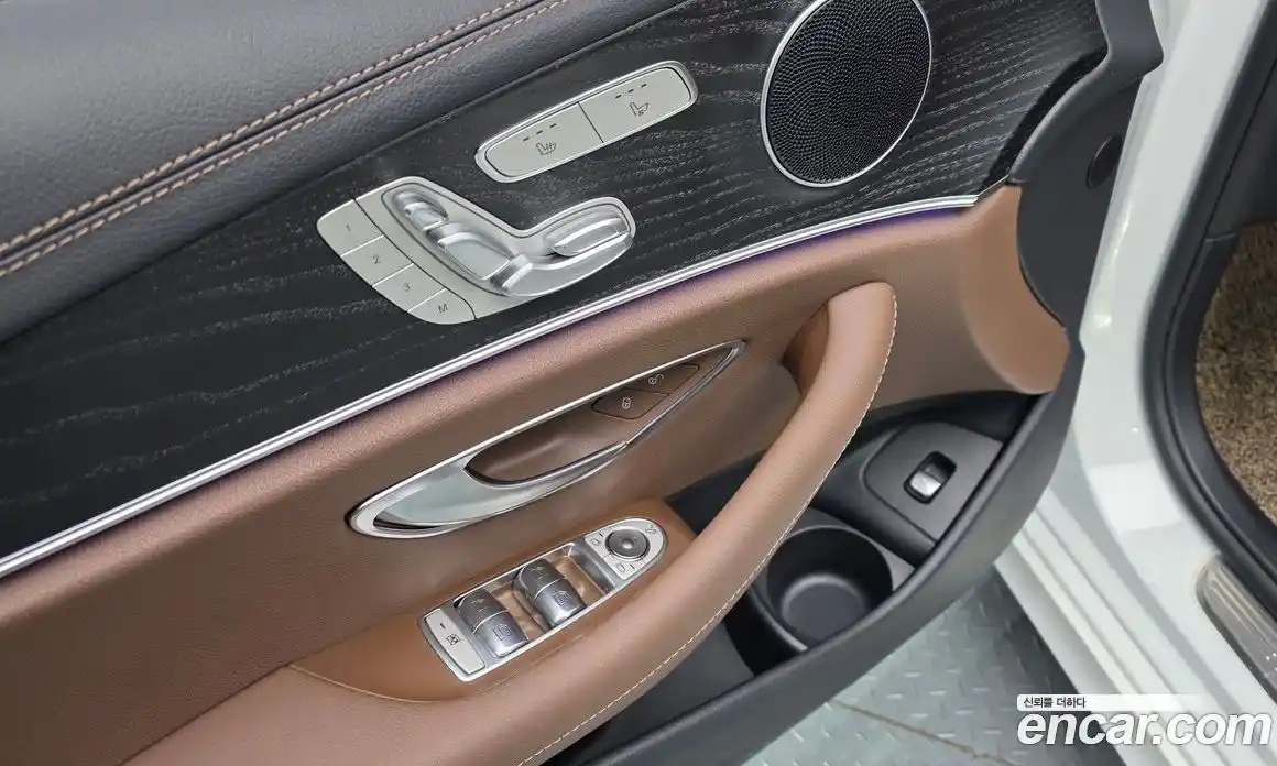 Mercedes-Benz E-Class 2023 2.0 гидро в Москве № 1690051, фото 27