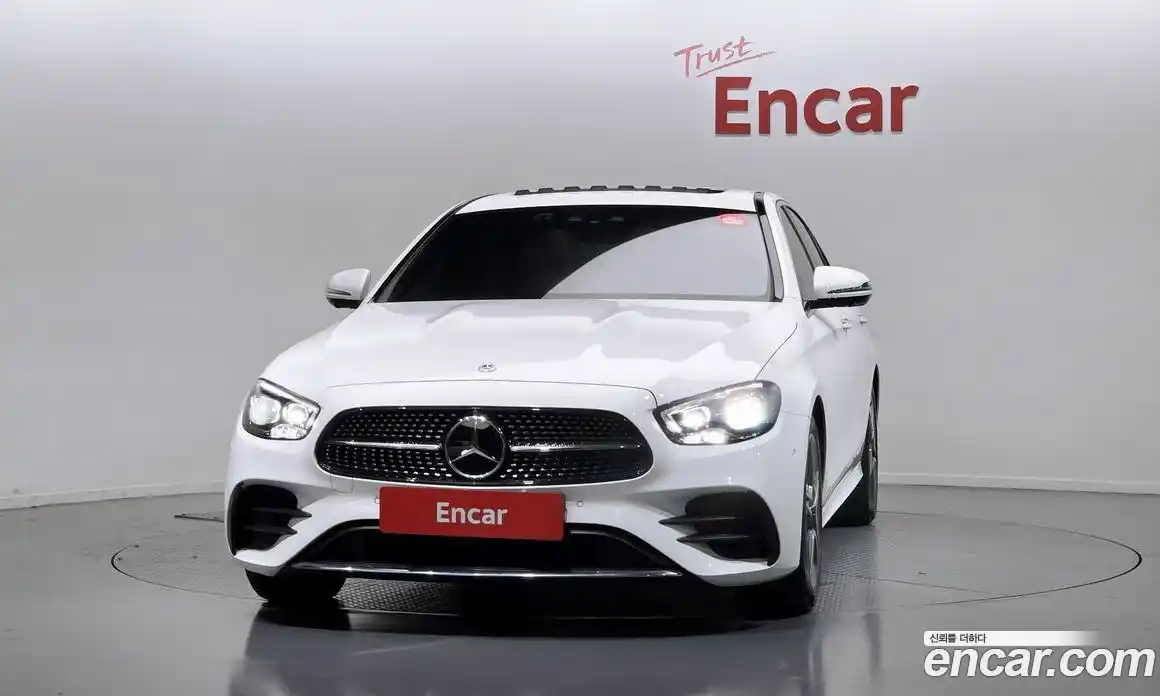 Mercedes-Benz E-Class 2023 2.0 гидро в Москве № 1690051, фото 3